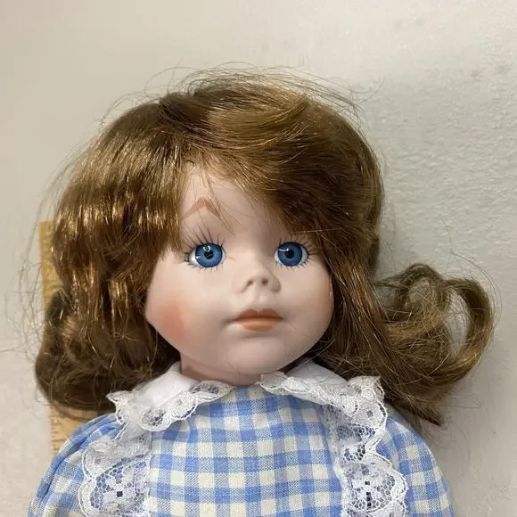 Vintage Little Debbie 30th Anniversary Porcelain Doll 1990 COA Dynasty Dolls 90s - Picture 10 of 14